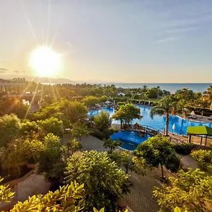Üdülőközpont Grand Palladium Sicilia &
