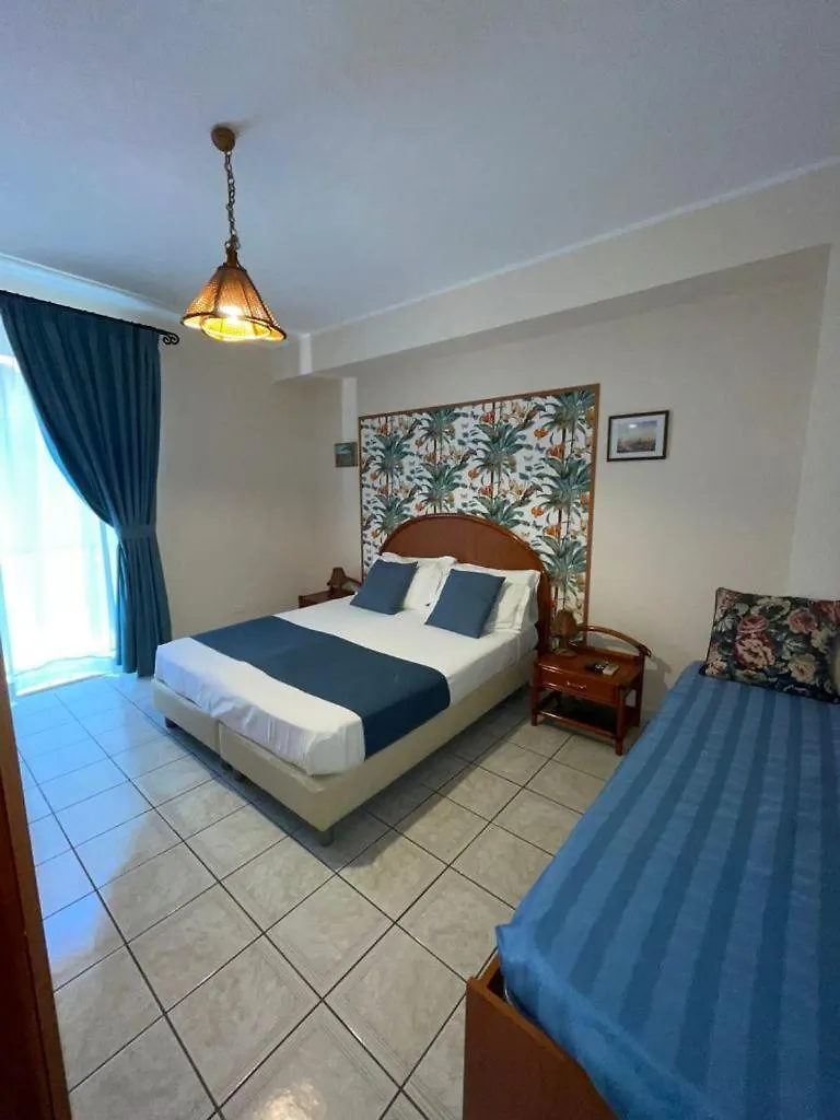 Casa Famiani Bed & Breakfast Bed & Breakfast Letojanni 4*,